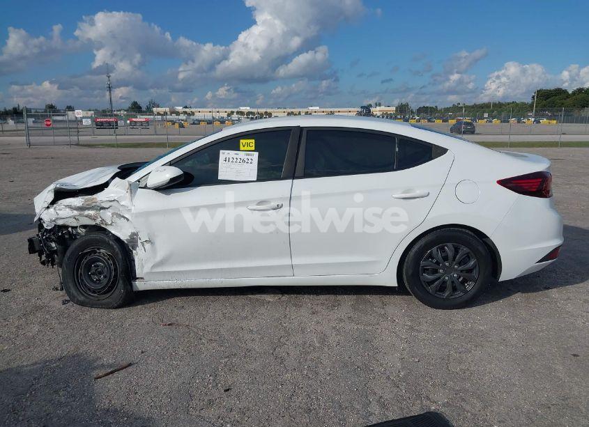 Photo 14 of 2019 Hyundai Elantra SE (VIN 5NPD74LF6KH429914)