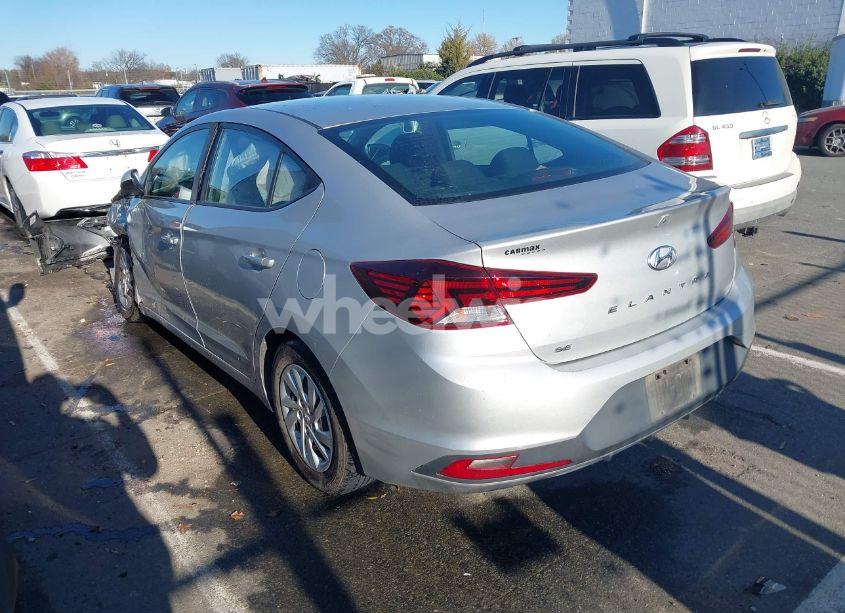 Photo 3 of 2019 Hyundai Elantra SE (VIN 5NPD74LF6KH449063)