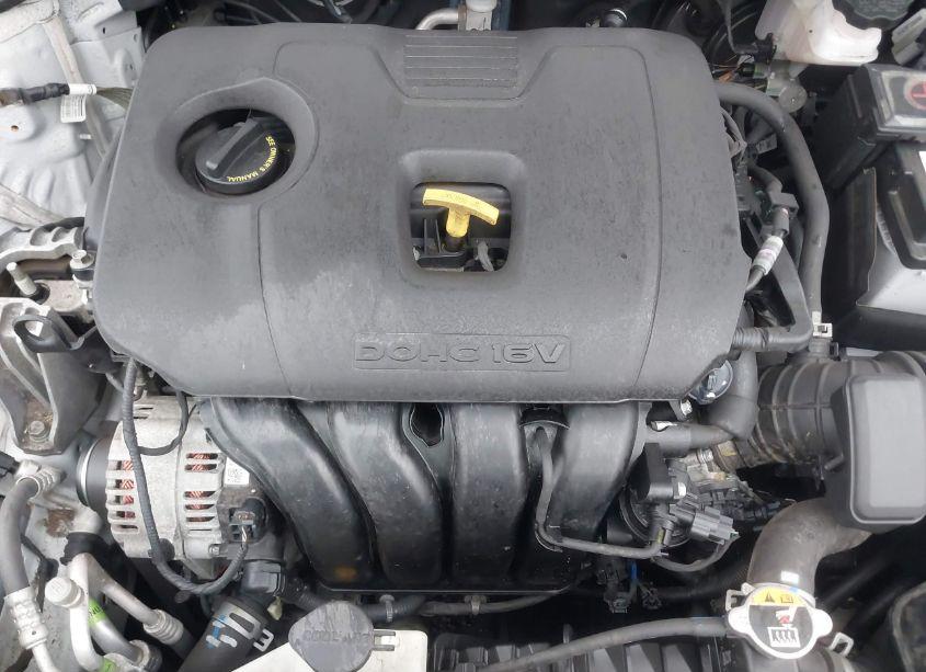 Photo 10 of 2019 Hyundai Elantra SE (VIN 5NPD74LF6KH452531)