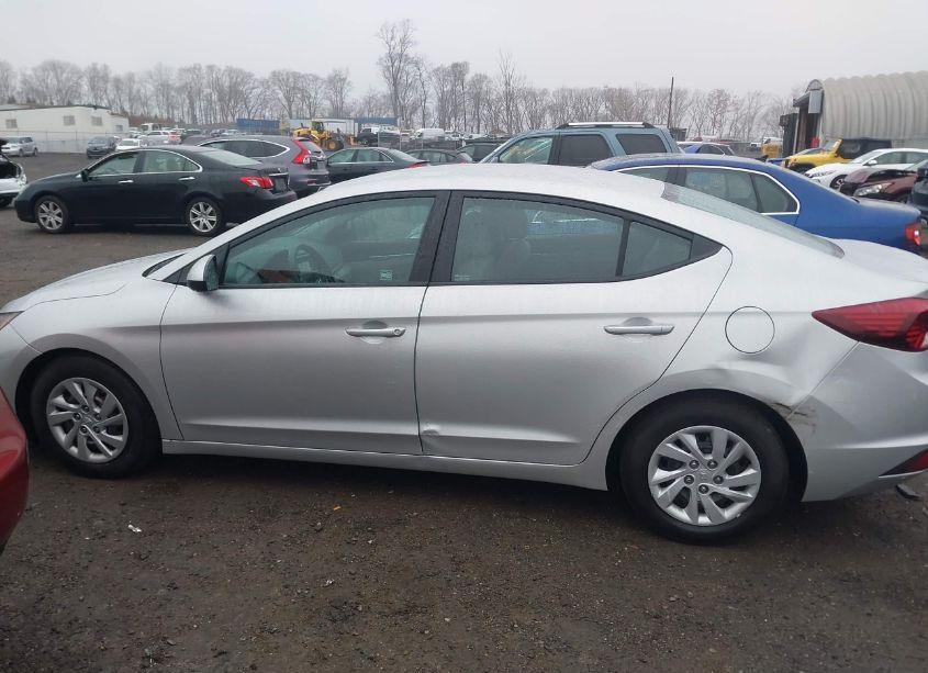 Photo 14 of 2019 Hyundai Elantra SE (VIN 5NPD74LF6KH452531)