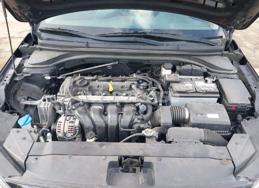 Photo 10 of 2019 Hyundai Elantra SE (VIN 5NPD74LF6KH453212)