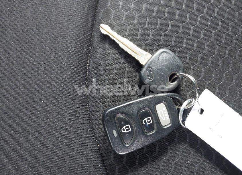 Photo 11 of 2019 Hyundai Elantra SE (VIN 5NPD74LF6KH453212)