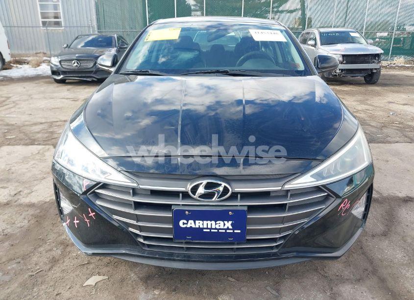 Photo 12 of 2019 Hyundai Elantra SE (VIN 5NPD74LF6KH453212)