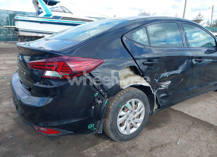 Photo 6 of 2019 Hyundai Elantra SE (VIN 5NPD74LF6KH453212)