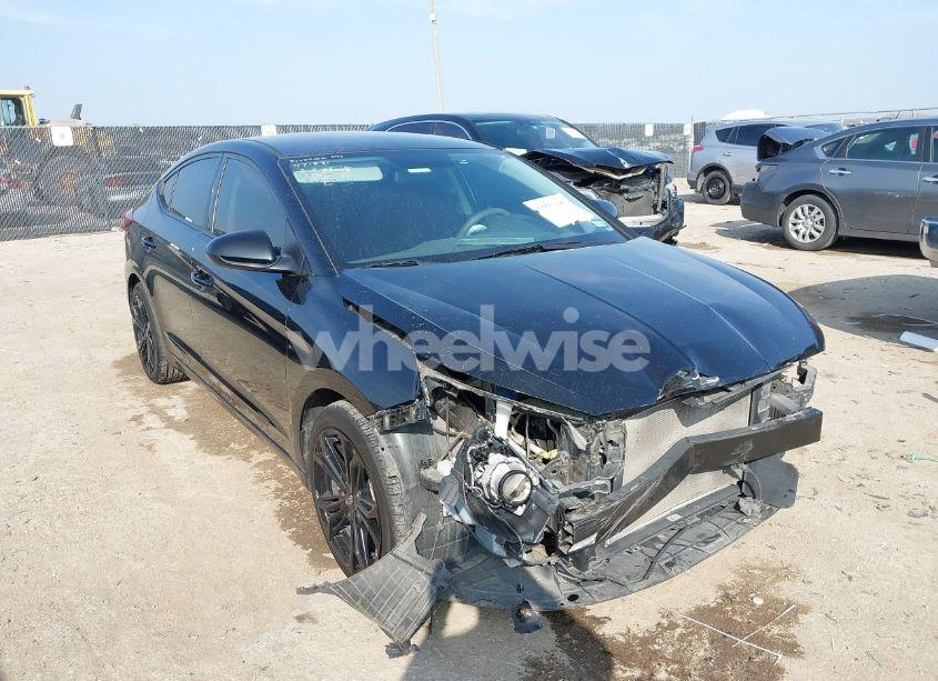 2019 Hyundai Elantra SE (VIN 5NPD74LF6KH454327) main photo