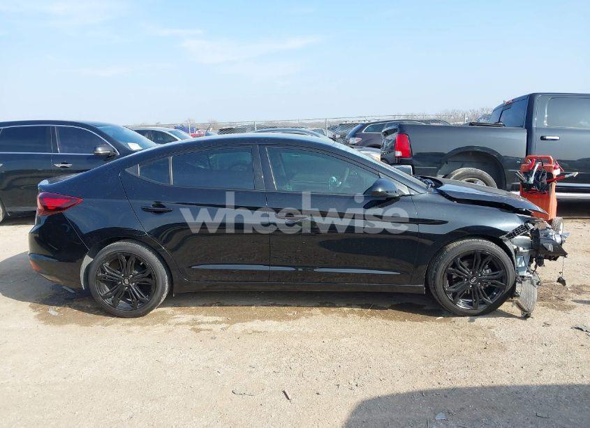 Photo 14 of 2019 Hyundai Elantra SE (VIN 5NPD74LF6KH454327)