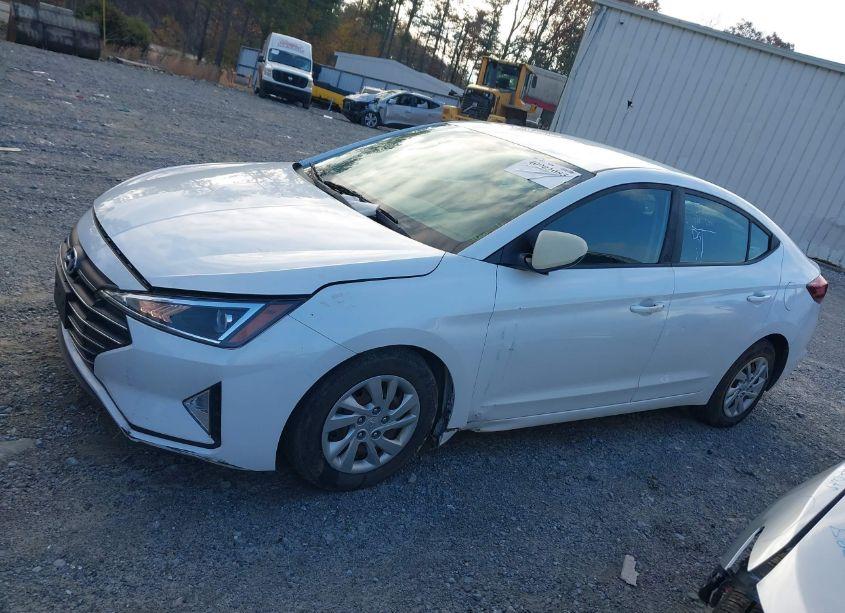 Photo 14 of 2019 Hyundai Elantra SE (VIN 5NPD74LF6KH468499)