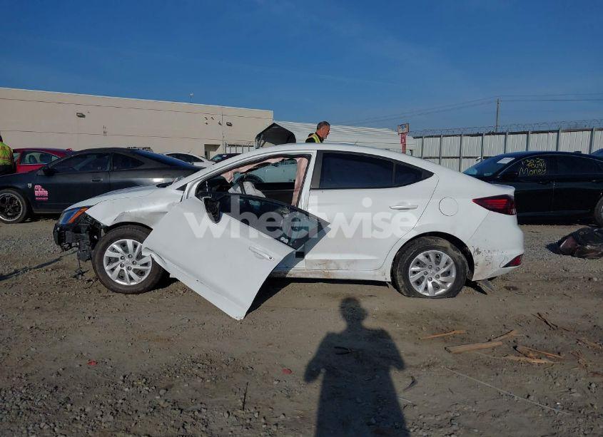 Photo 15 of 2019 Hyundai Elantra SE (VIN 5NPD74LF6KH494617)