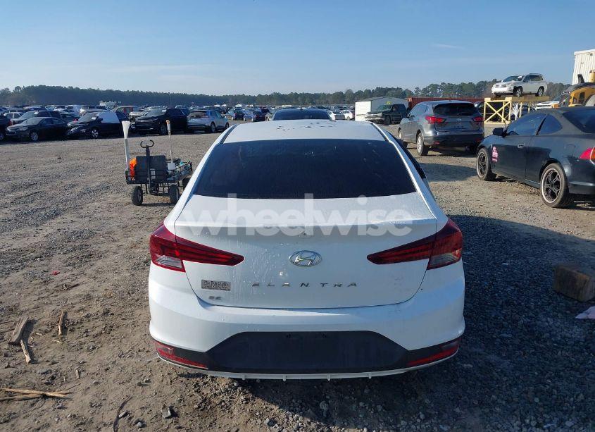 Photo 17 of 2019 Hyundai Elantra SE (VIN 5NPD74LF6KH494617)