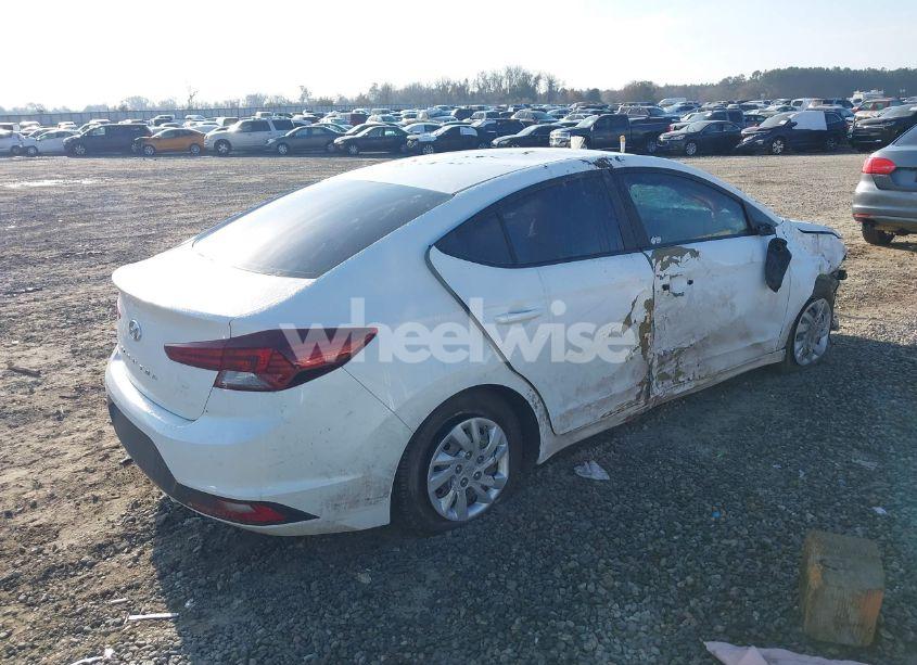 Photo 4 of 2019 Hyundai Elantra SE (VIN 5NPD74LF6KH494617)