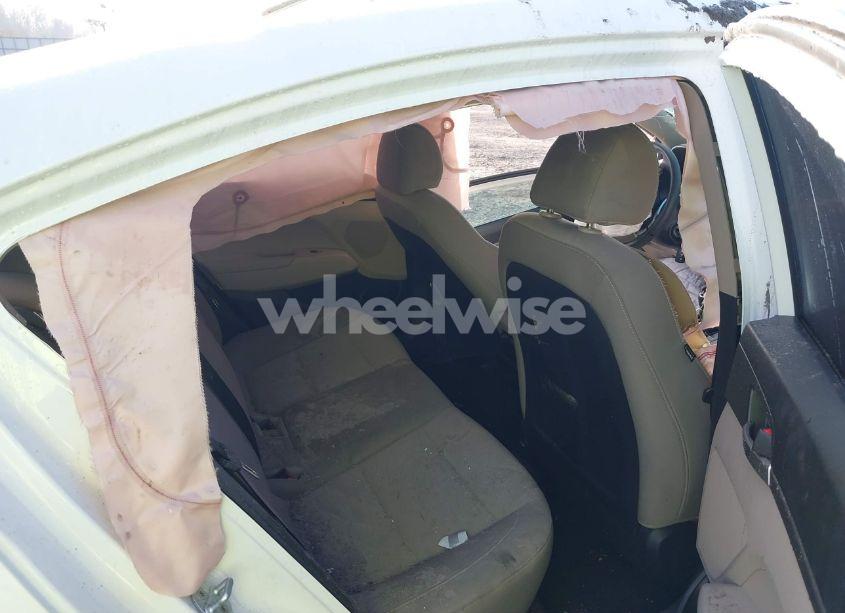 Photo 8 of 2019 Hyundai Elantra SE (VIN 5NPD74LF6KH494617)