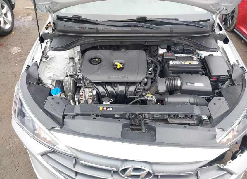 Photo 10 of 2019 Hyundai Elantra SE (VIN 5NPD74LF6KH494651)