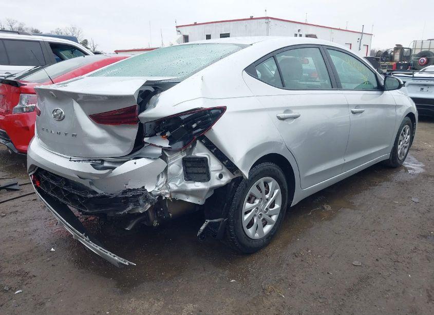 Photo 4 of 2019 Hyundai Elantra SE (VIN 5NPD74LF6KH494651)