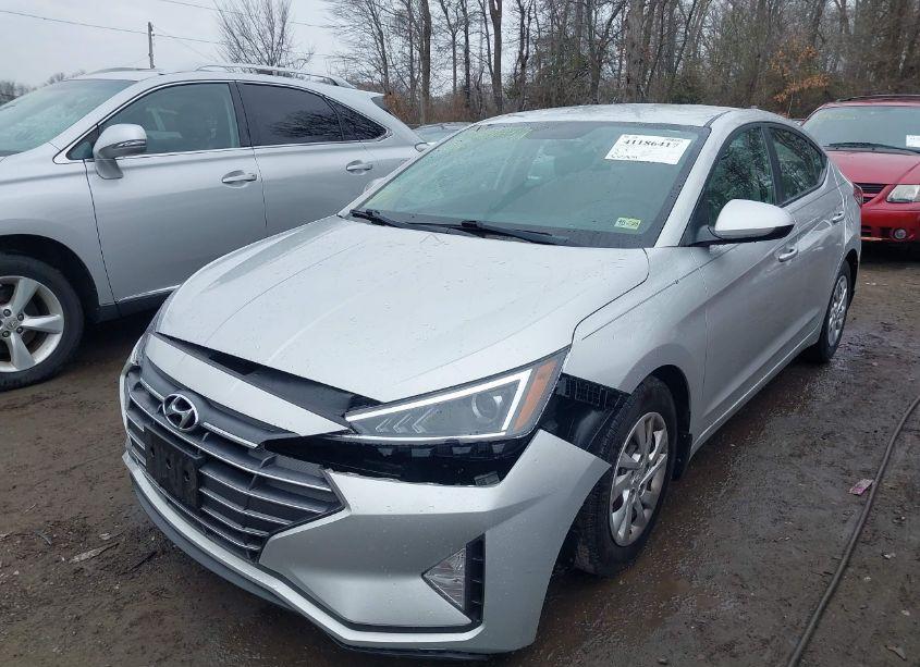 Photo 6 of 2019 Hyundai Elantra SE (VIN 5NPD74LF6KH494651)