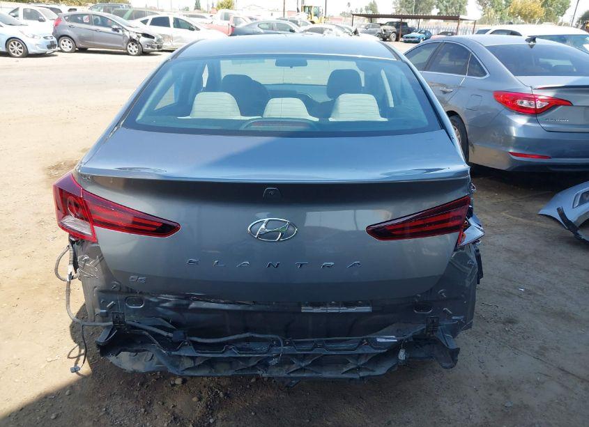 Photo 14 of 2019 Hyundai Elantra SE (VIN 5NPD74LF6KH497050)