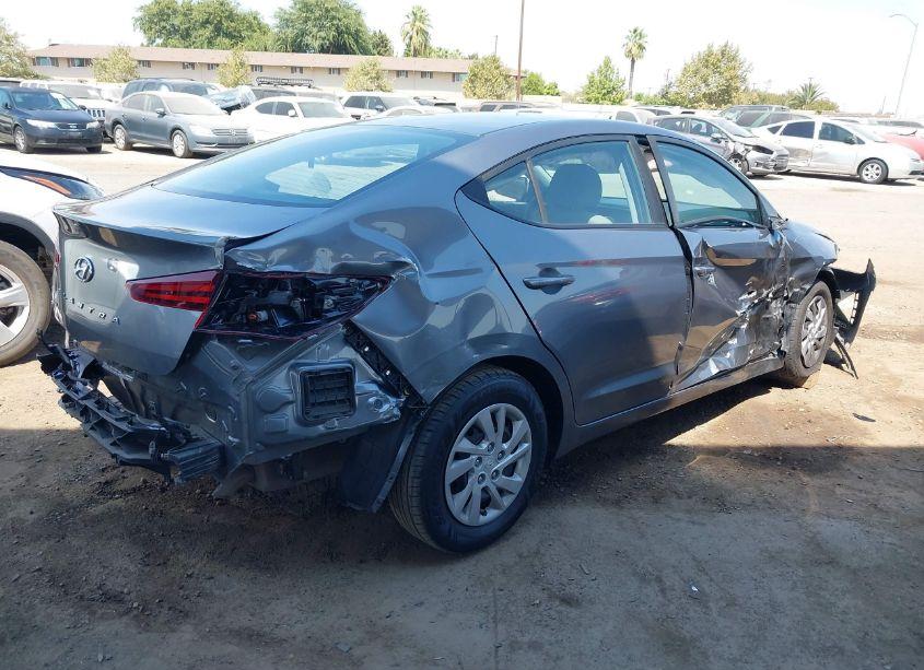 Photo 4 of 2019 Hyundai Elantra SE (VIN 5NPD74LF6KH497050)