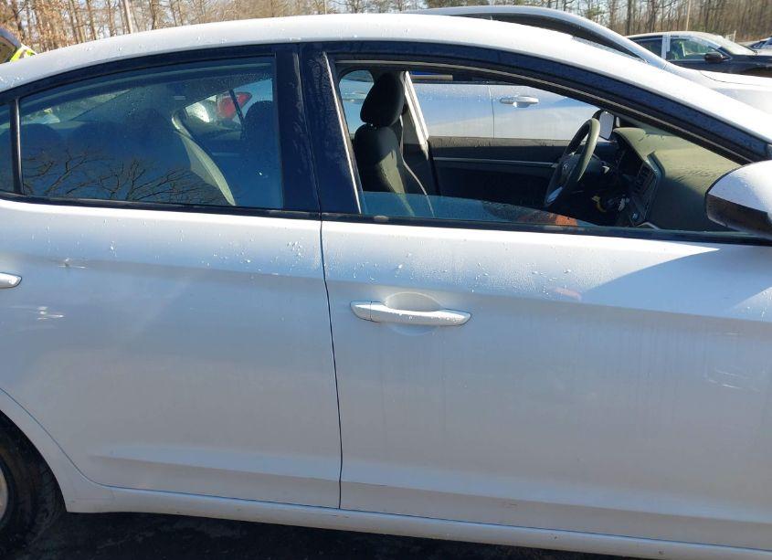 Photo 12 of 2020 Hyundai Elantra SE (VIN 5NPD74LF6LH510042)