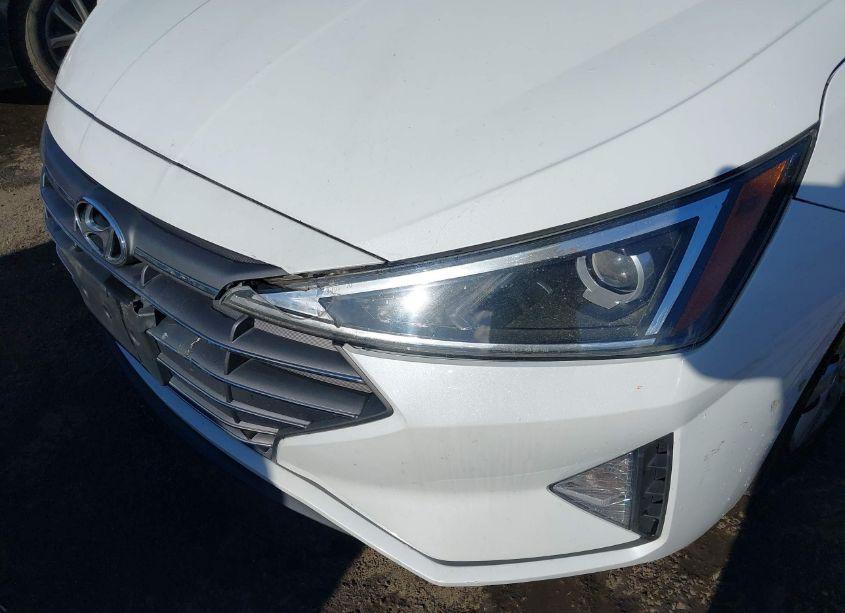 Photo 6 of 2020 Hyundai Elantra SE (VIN 5NPD74LF6LH510042)