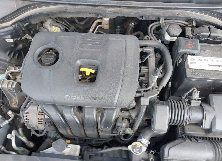 Photo 10 of 2020 Hyundai Elantra SE (VIN 5NPD74LF6LH543493)