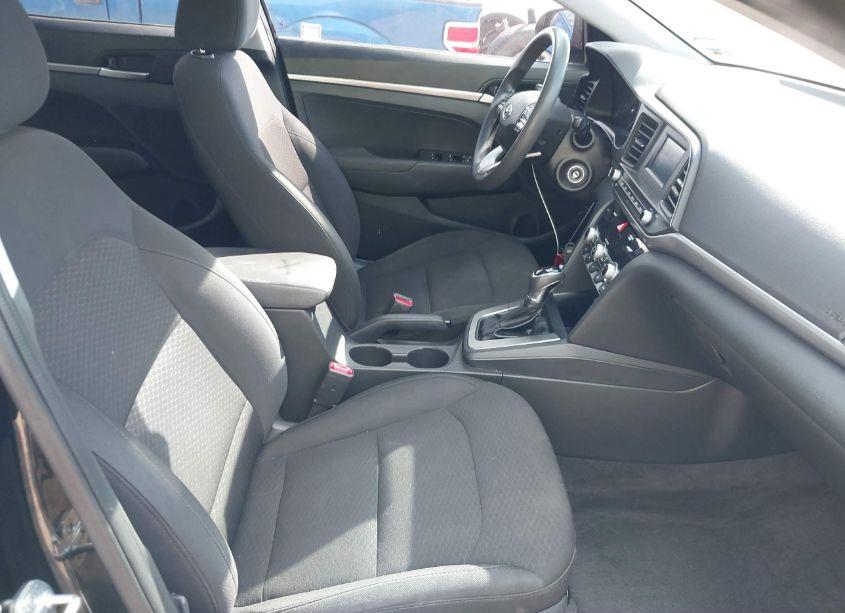 Photo 5 of 2020 Hyundai Elantra SE (VIN 5NPD74LF6LH543493)