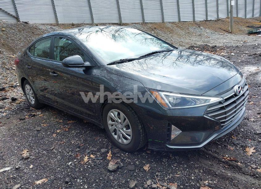 2020 Hyundai Elantra SE (VIN 5NPD74LF6LH604387) main photo