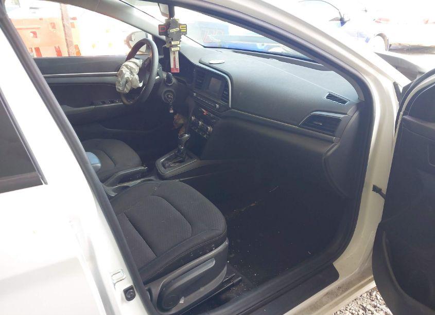 Photo 5 of 2020 Hyundai Elantra SE (VIN 5NPD74LF6LH615504)