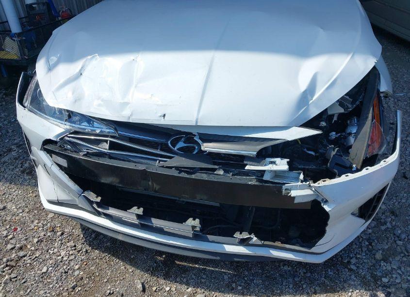 Photo 6 of 2020 Hyundai Elantra SE (VIN 5NPD74LF6LH615504)