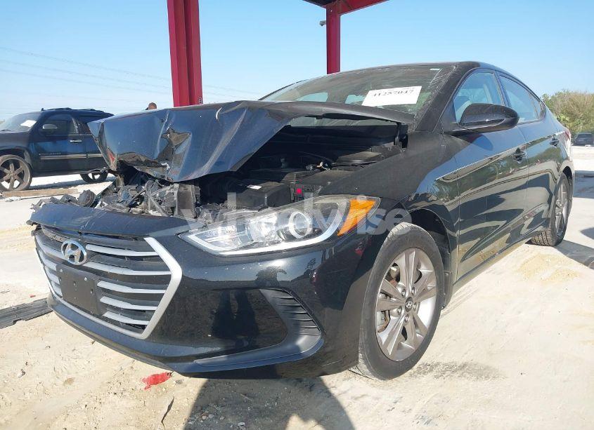 Photo 2 of 2017 Hyundai Elantra SE (VIN 5NPD74LF7HH062420)