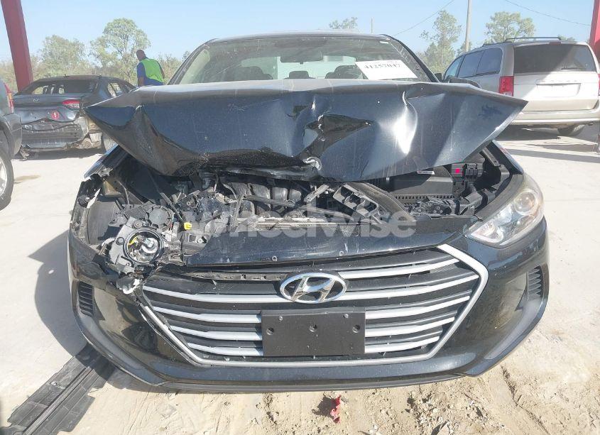 Photo 6 of 2017 Hyundai Elantra SE (VIN 5NPD74LF7HH062420)