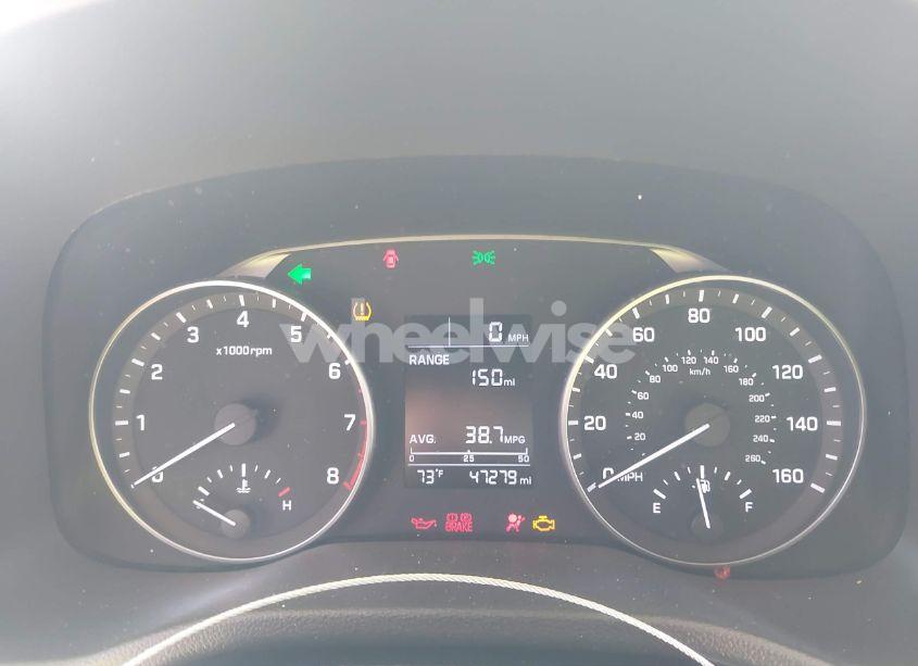 Photo 7 of 2017 Hyundai Elantra SE (VIN 5NPD74LF7HH062420)