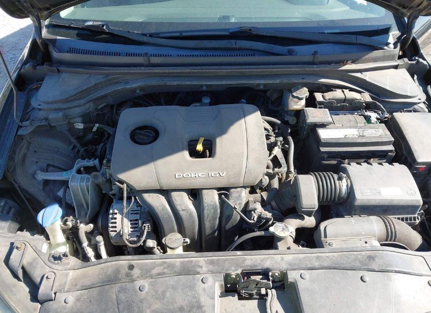 Photo 10 of 2017 Hyundai Elantra SE (VIN 5NPD74LF7HH100194)