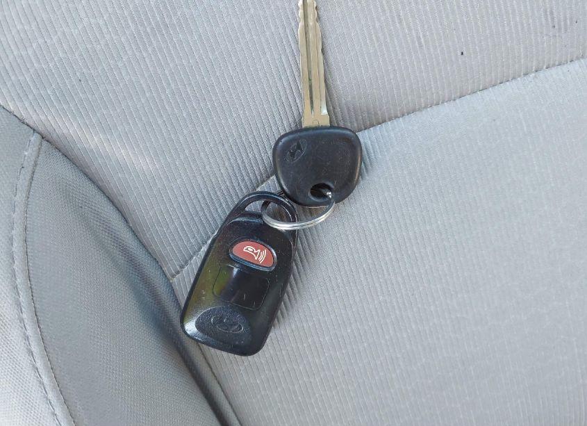 Photo 11 of 2017 Hyundai Elantra SE (VIN 5NPD74LF7HH100194)