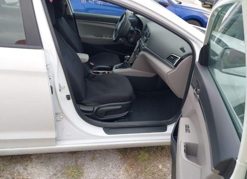 Photo 5 of 2017 Hyundai Elantra SE (VIN 5NPD74LF7HH108425)