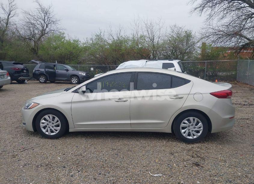 Photo 14 of 2017 Hyundai Elantra SE (VIN 5NPD74LF7HH132658)