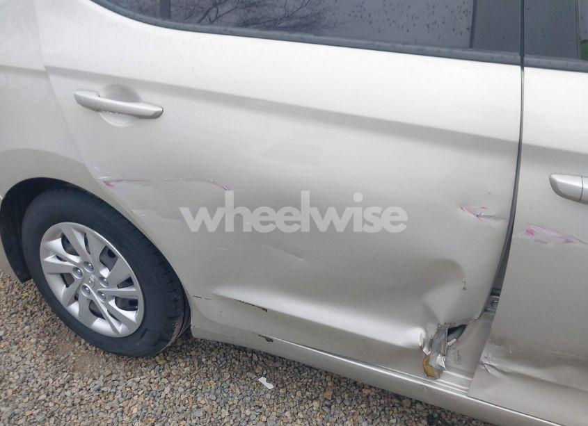 Photo 18 of 2017 Hyundai Elantra SE (VIN 5NPD74LF7HH132658)