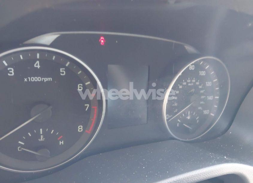 Photo 7 of 2017 Hyundai Elantra SE (VIN 5NPD74LF7HH143028)