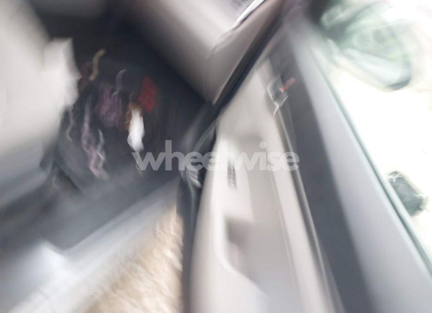 Photo 5 of 2017 Hyundai Elantra SE (VIN 5NPD74LF7HH154692)