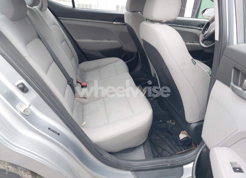 Photo 8 of 2017 Hyundai Elantra SE (VIN 5NPD74LF7HH154692)