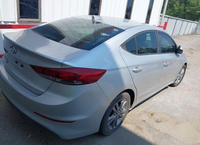 Photo 4 of 2017 Hyundai Elantra SE (VIN 5NPD74LF7HH176126)