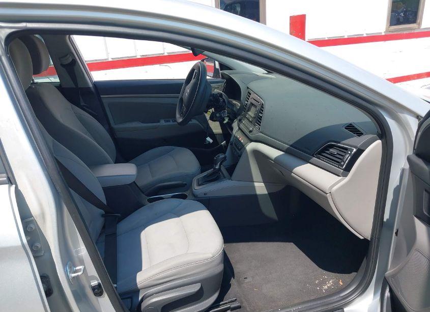 Photo 5 of 2017 Hyundai Elantra SE (VIN 5NPD74LF7HH176126)