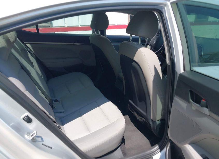 Photo 8 of 2017 Hyundai Elantra SE (VIN 5NPD74LF7HH176126)