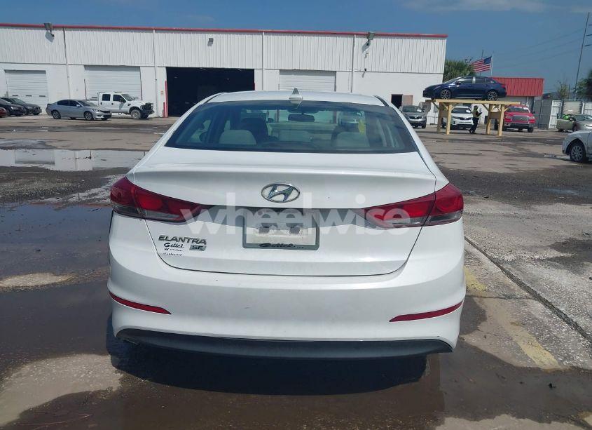 Photo 16 of 2017 Hyundai Elantra SE (VIN 5NPD74LF7HH184291)