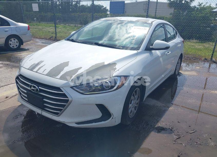 Photo 2 of 2017 Hyundai Elantra SE (VIN 5NPD74LF7HH184291)