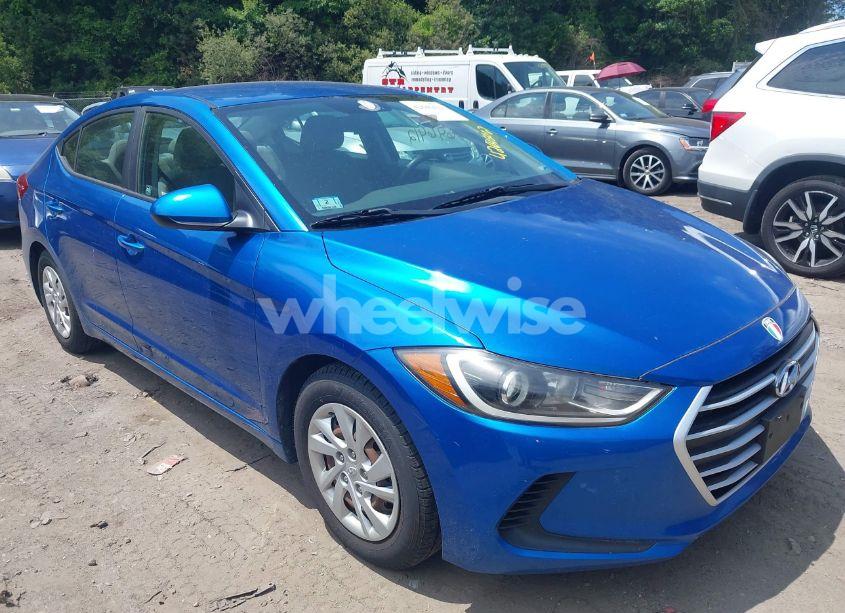 2017 Hyundai Elantra SE (VIN 5NPD74LF7HH195372) main photo