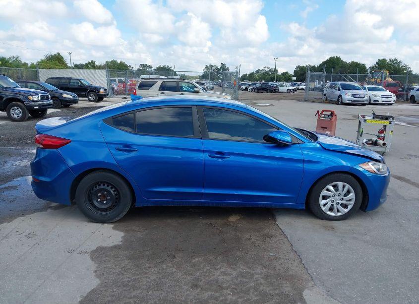 Photo 13 of 2017 Hyundai Elantra SE (VIN 5NPD74LF7HH211179)