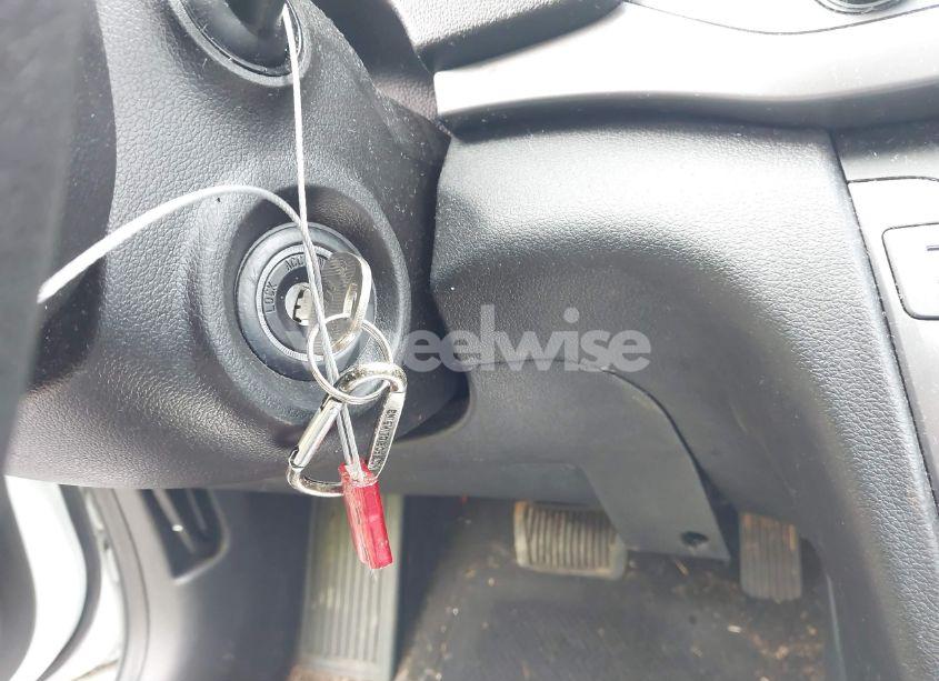 Photo 11 of 2018 Hyundai Elantra SE (VIN 5NPD74LF7JH235407)