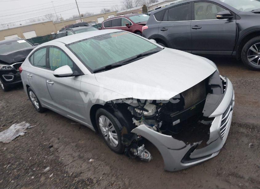 2018 Hyundai Elantra SE (VIN 5NPD74LF7JH261683) main photo