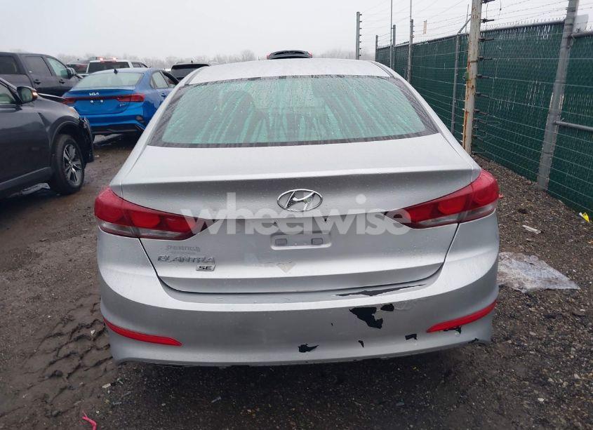 Photo 16 of 2018 Hyundai Elantra SE (VIN 5NPD74LF7JH261683)