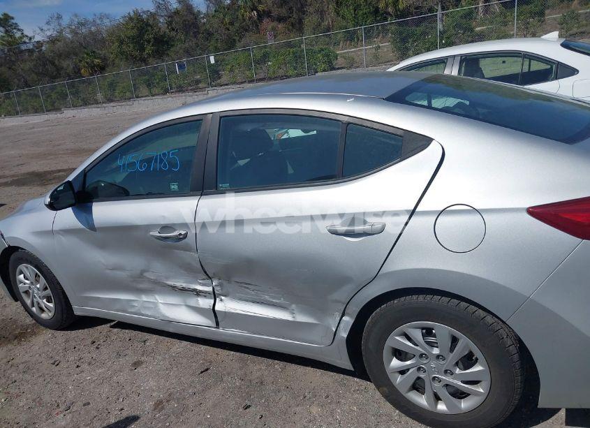 Photo 14 of 2018 Hyundai Elantra SE (VIN 5NPD74LF7JH318996)