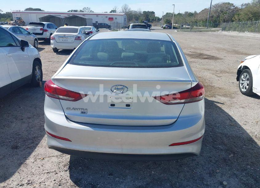 Photo 16 of 2018 Hyundai Elantra SE (VIN 5NPD74LF7JH318996)